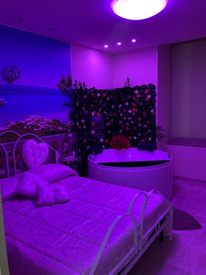 B&B La Reggia Di Rihanna Spa Caserta Buitenkant foto